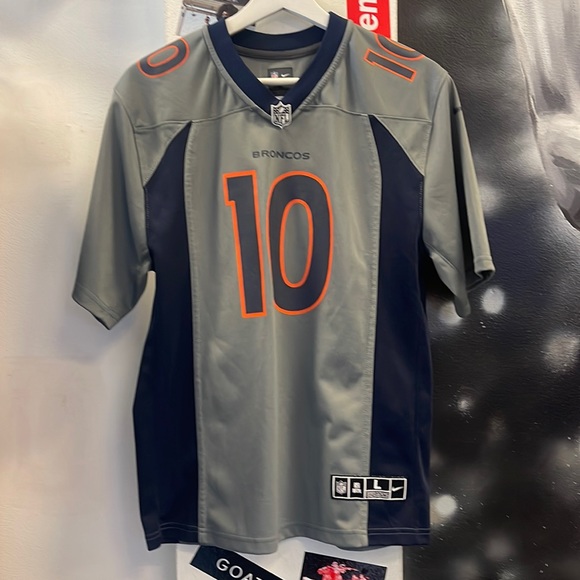 Denver Bronco (Kids) Jersey - Picture 1 of 2